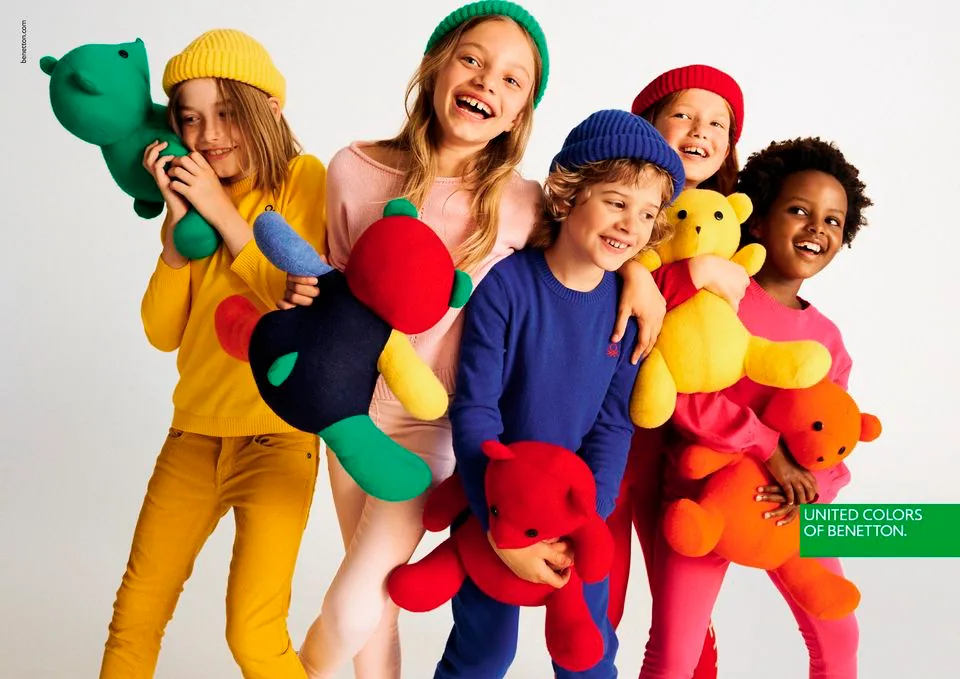 BENETTON Iluminando cada armario